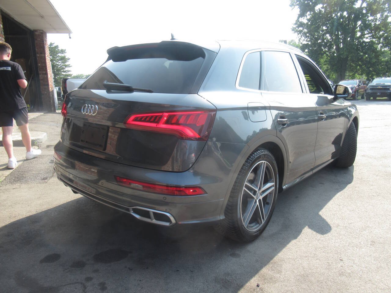 Used 2018 Audi SQ5 Premium Plus w/ S Sport Package AWD/4WD image 12