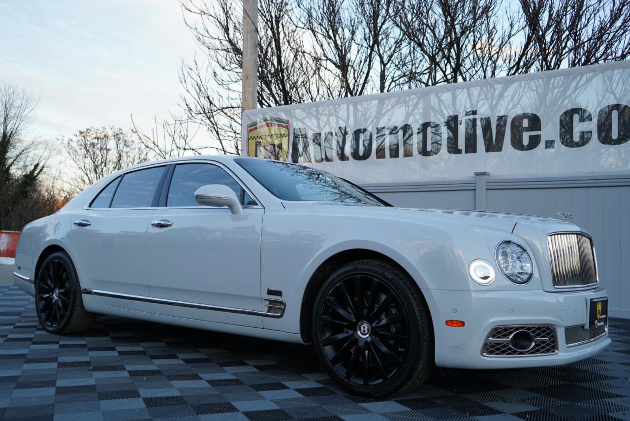 Used 2019 Bentley Mulsanne image 3