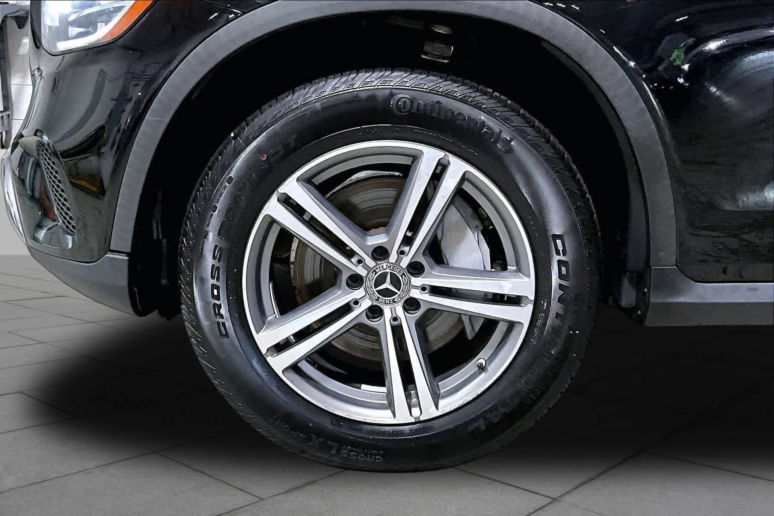 Used 2020 Mercedes-Benz GLC 300 4MATIC image 11