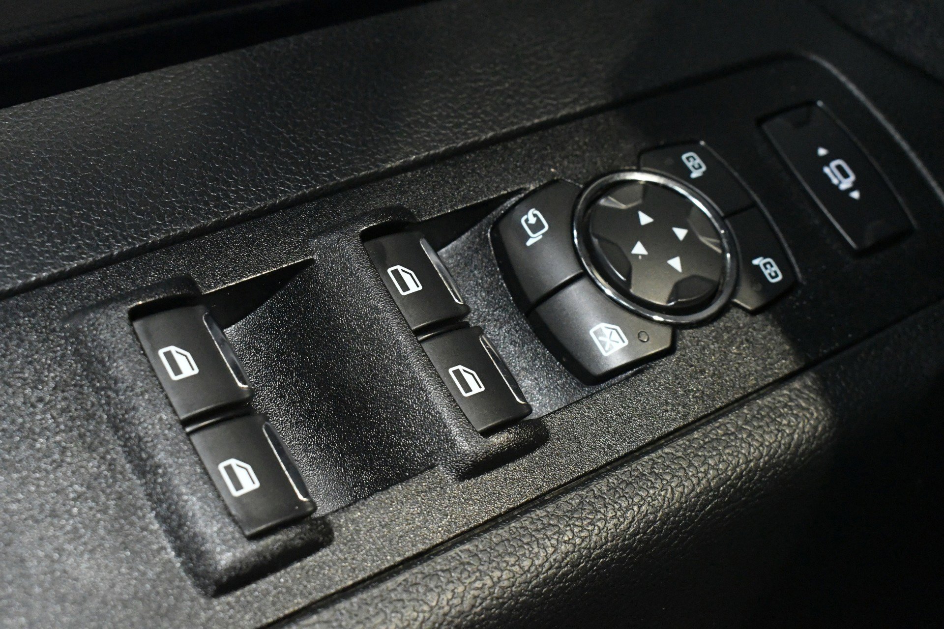 Used 2019 Ford F250 Lariat w/ Lariat Ultimate Package image 40