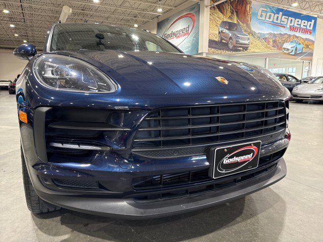Used 2021 Porsche Macan w/ Premium Package image 27