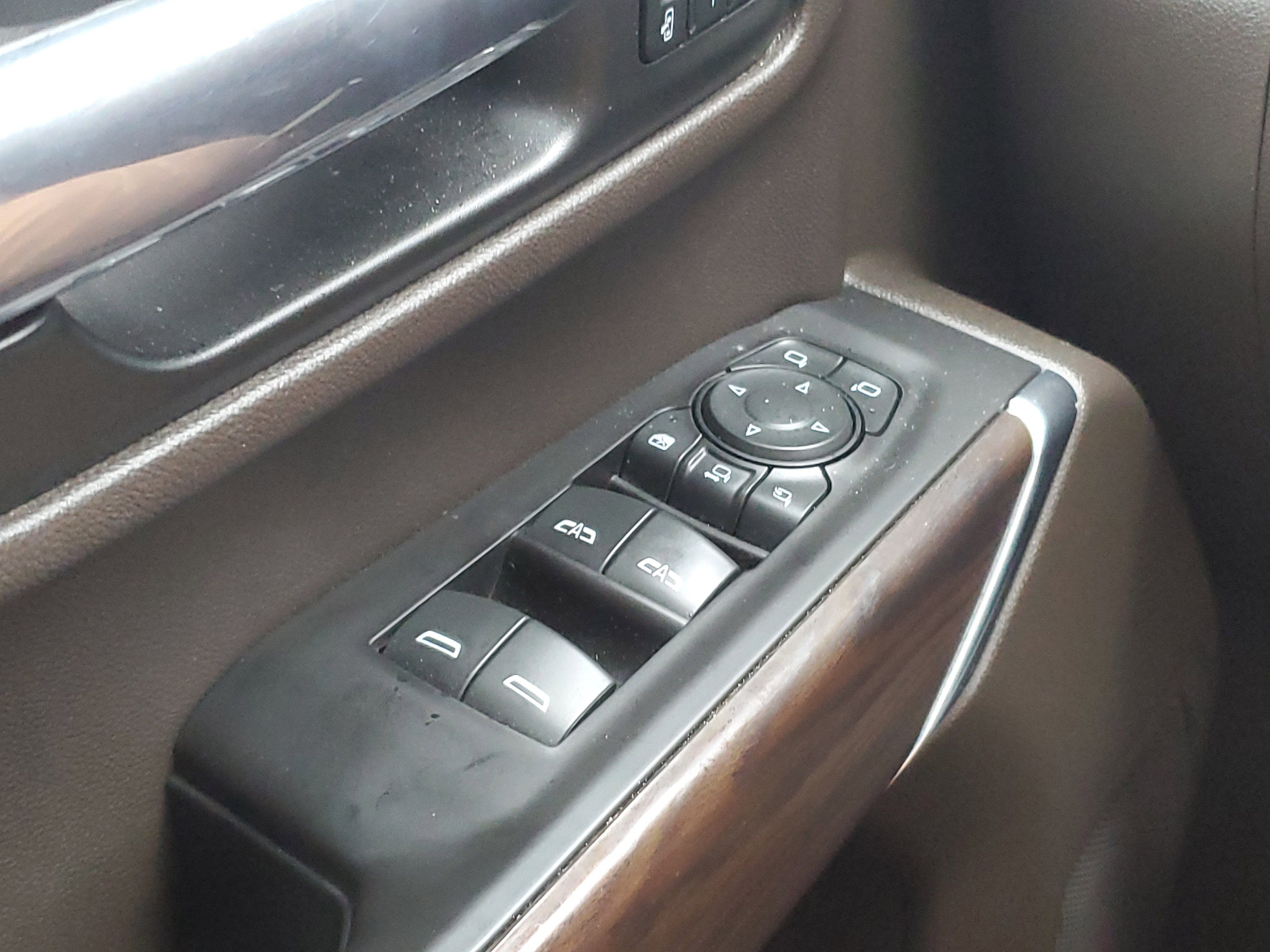 Used 2021 GMC Sierra 2500 SLT w/ SLT Convenience Package image 25