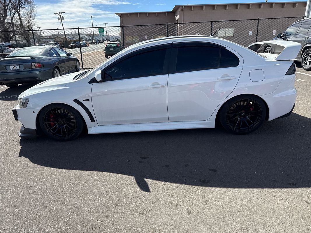 Used 2013 Mitsubishi Lancer Evolution GSR image 4