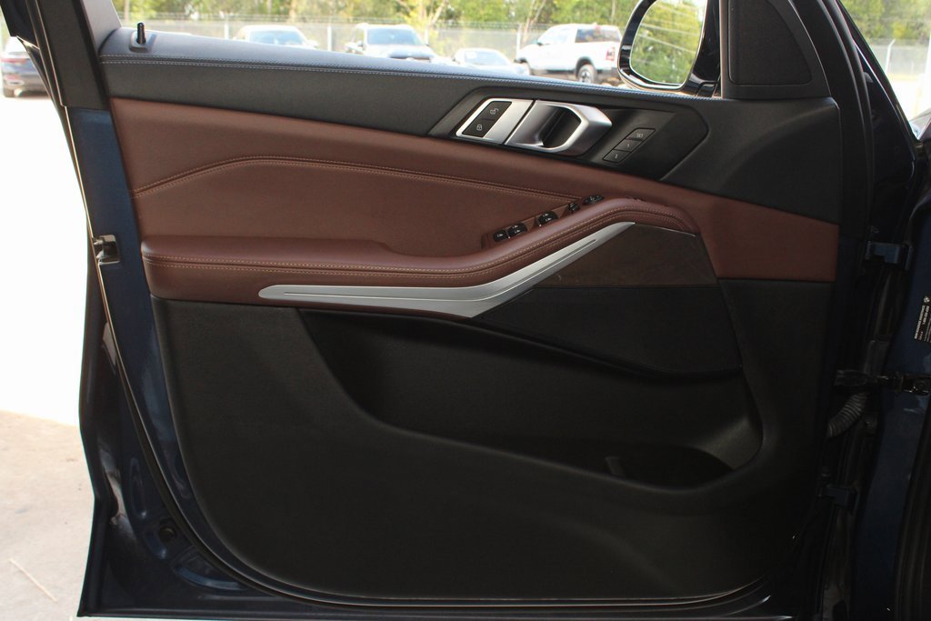 Used 2021 BMW X5 sDrive40i w/ Convenience Package image 16