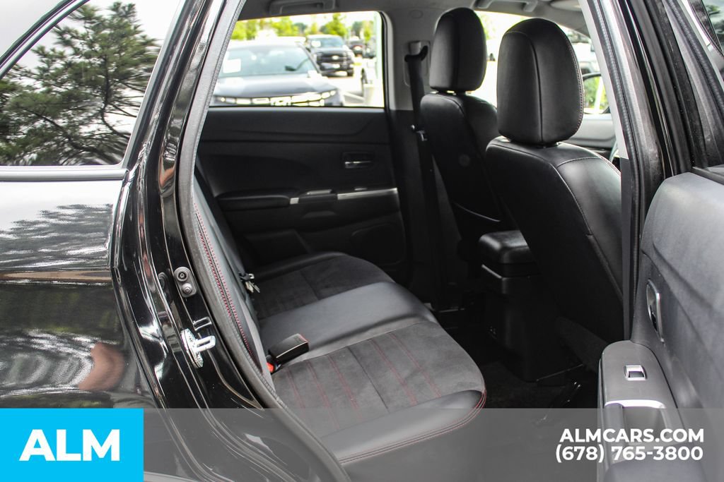 Used 2024 Mitsubishi Outlander Sport SE AWD/4WD image 18