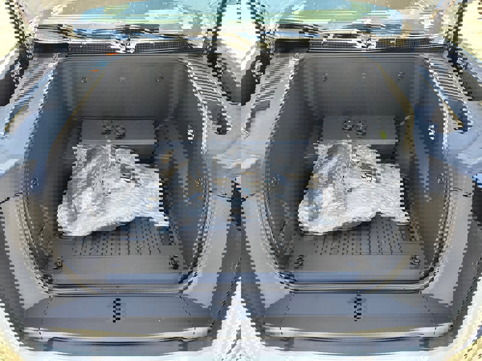 Used 2026 GMC Sierra EV Elevation image 8