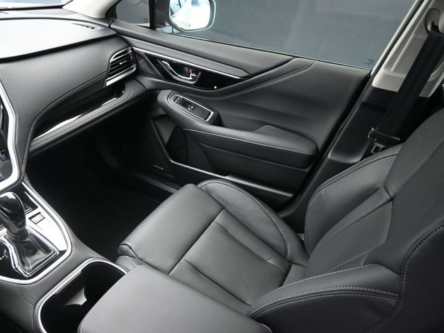 Used 2025 Subaru Outback Touring image 11