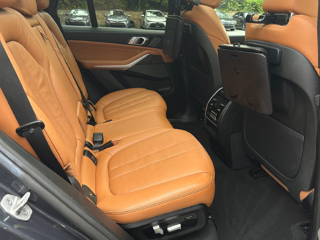 Used 2021 BMW X5 xDrive40i w/ M Sport Package AWD/4WD image 15