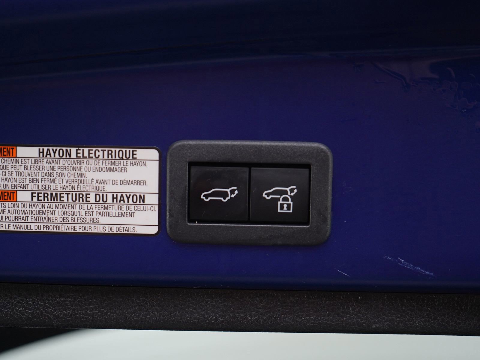 Used 2024 Toyota Corolla Cross XLE w/ Convenience Package AWD/4WD image 8