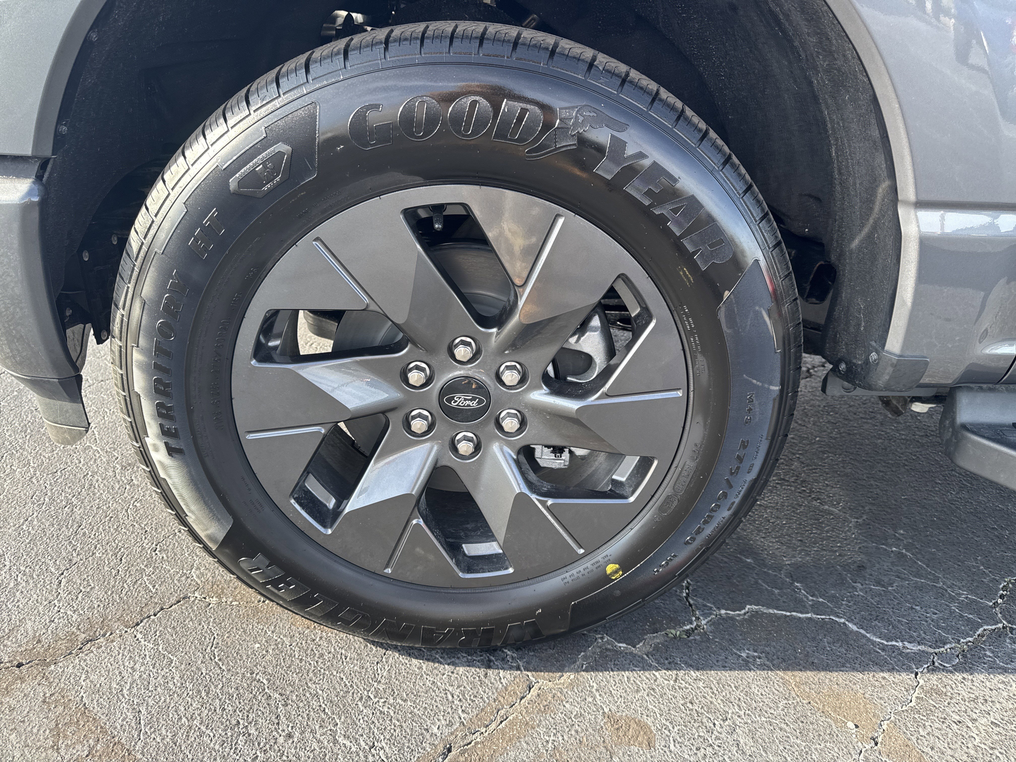 New 2025 Ford F150 Lightning Lariat image 11