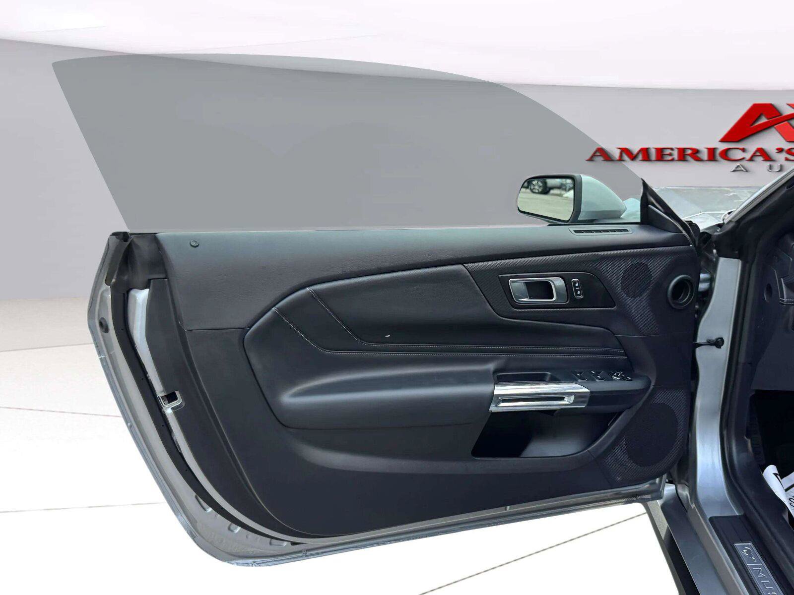 Used 2025 Ford Mustang Premium RWD image 19