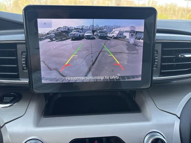 Used 2023 Ford Explorer XLT w/ Equipment Group 202A image 9