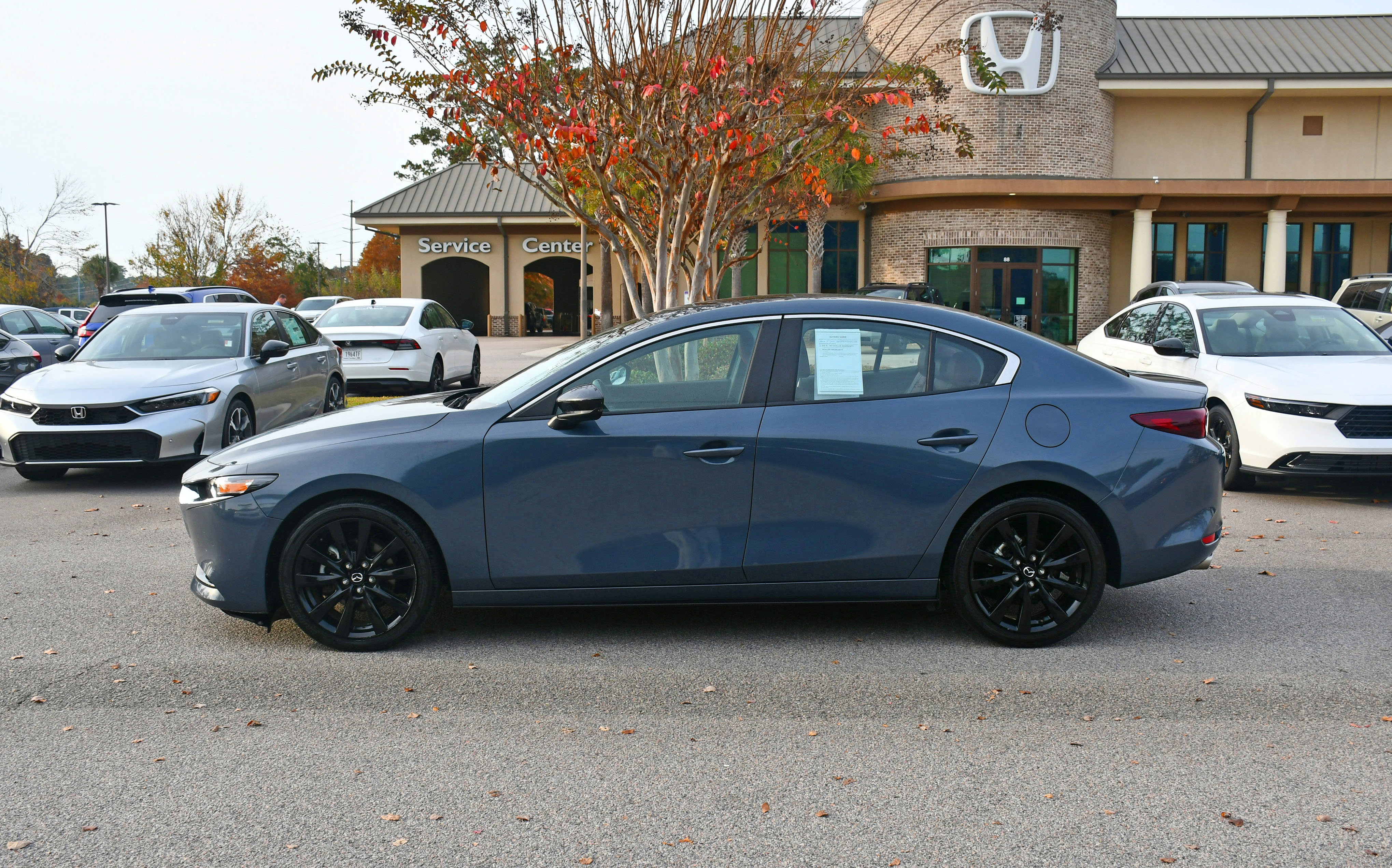 Used 2024 MAZDA MAZDA3 s image 2