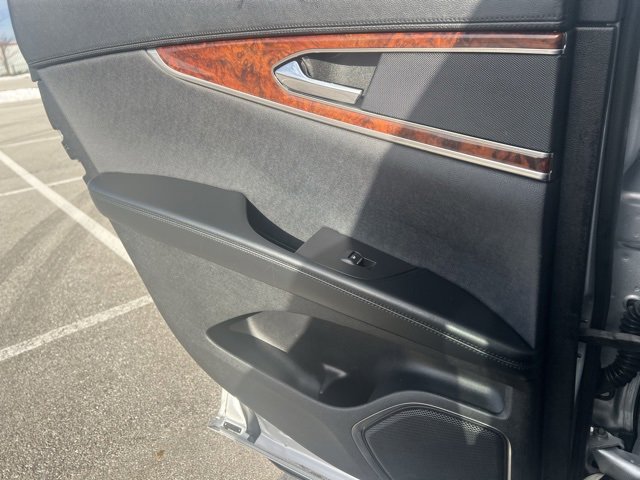 Used 2017 Lincoln MKX Reserve w/ Lincoln MKX Climate Package image 28