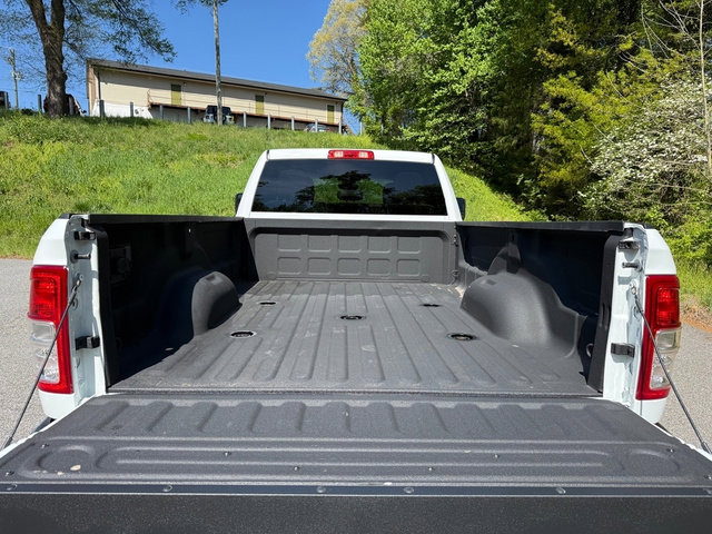 Used 2024 RAM 3500 Big Horn AWD/4WD image 8