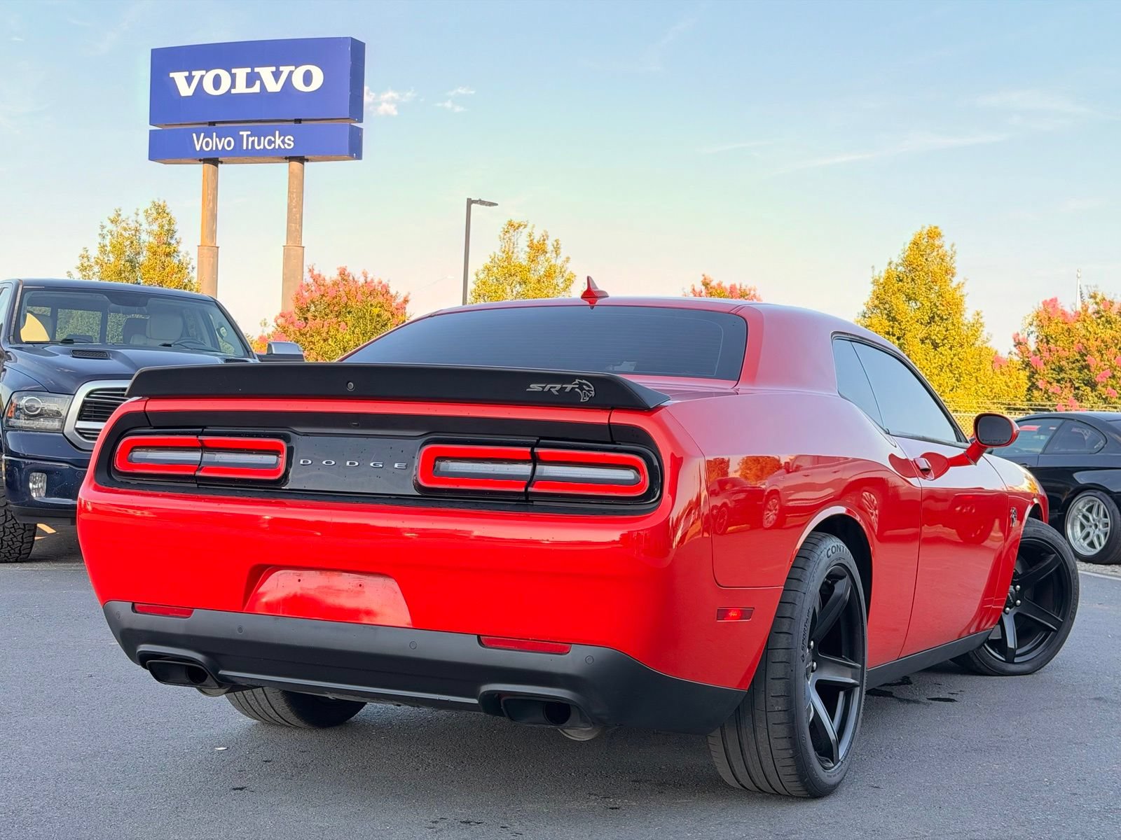 Used 2022 Dodge Challenger SRT Hellcat w/ Plus Package RWD image 10