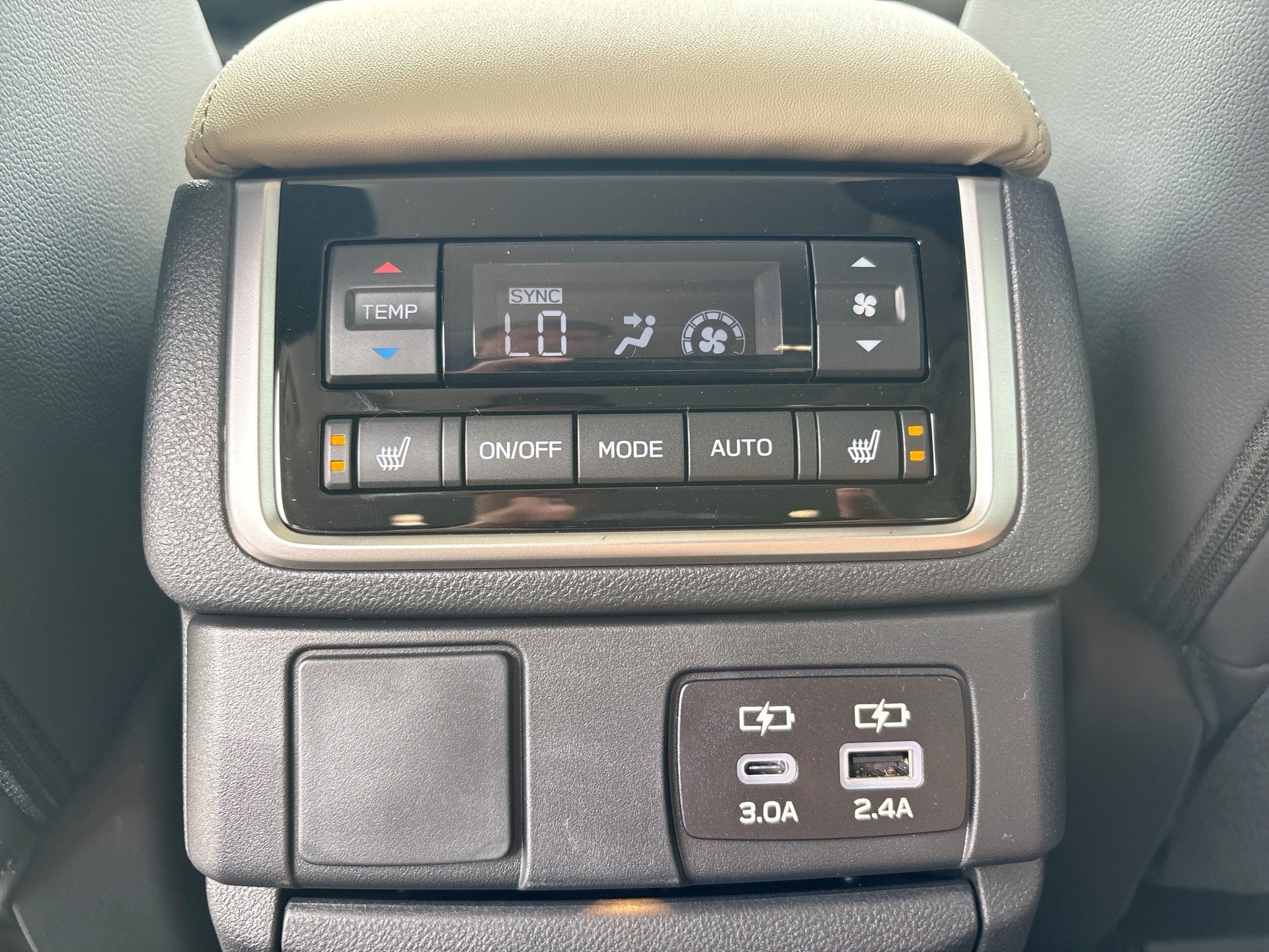 New 2026 Subaru Ascent Limited AWD/4WD image 36