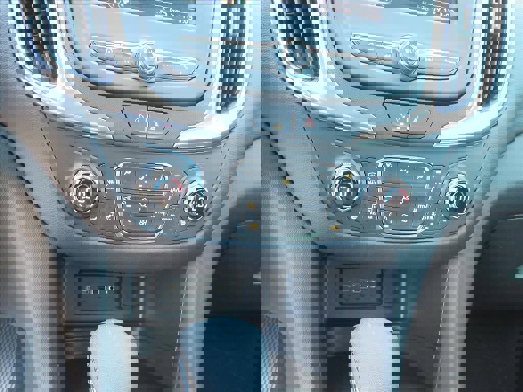 Used 2024 Chevrolet Equinox LT image 24