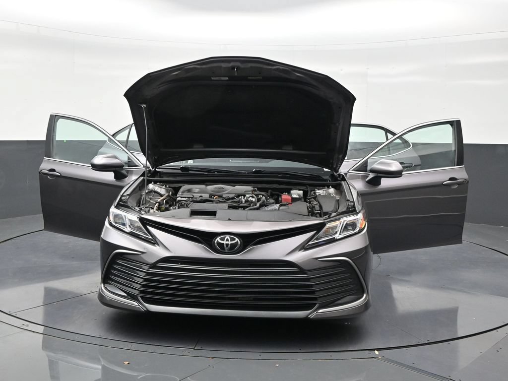 Used 2022 Toyota Camry LE FWD image 33