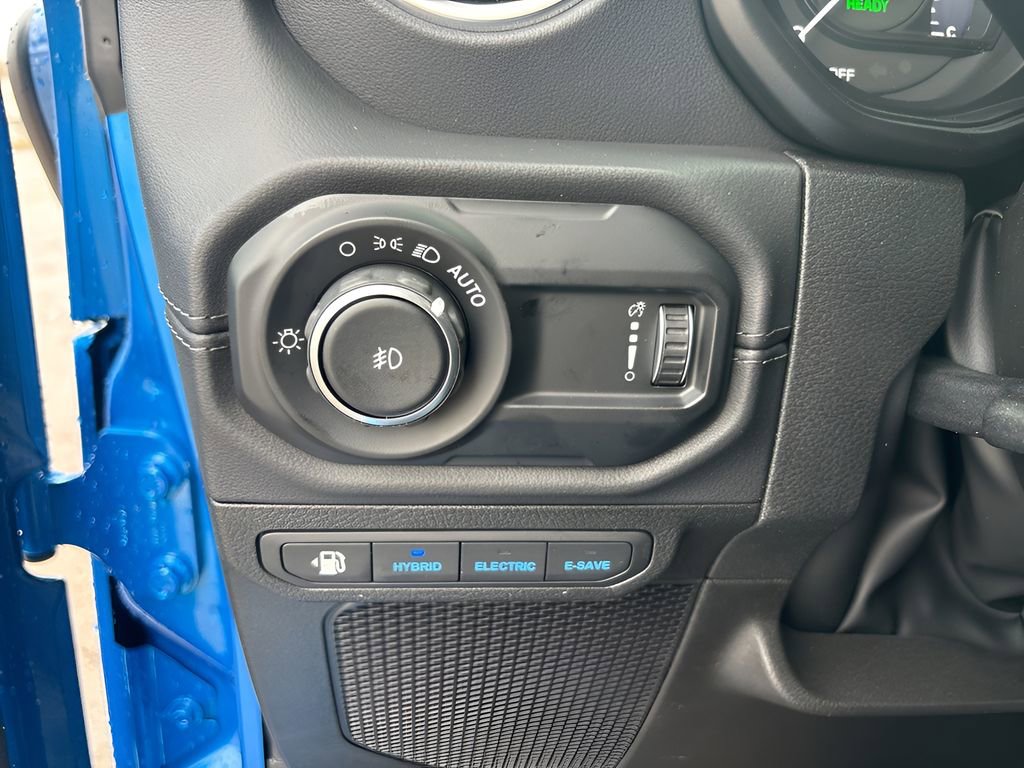 New 2025 Jeep Wrangler Unlimited Sahara w/ Safety Group image 14