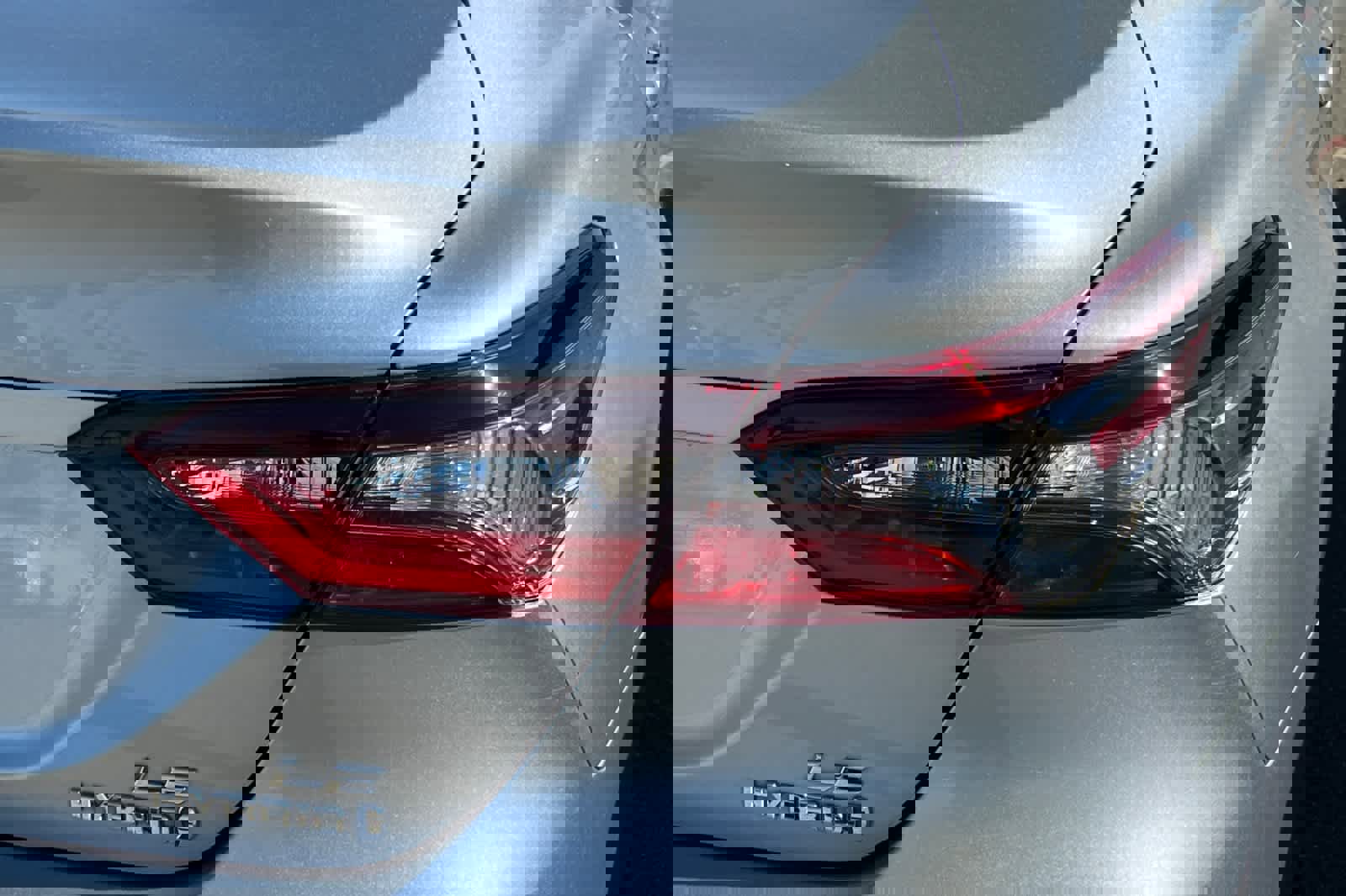 Used 2022 Toyota Camry LE image 17