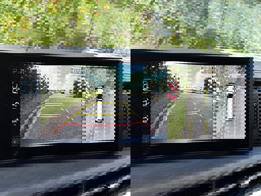 New 2025 Hyundai Santa Fe Limited image 16