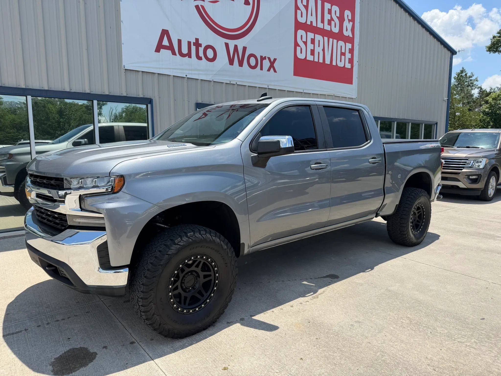 Used 2020 Chevrolet Silverado 1500 LT w/ All-Star Edition AWD/4WD image 17