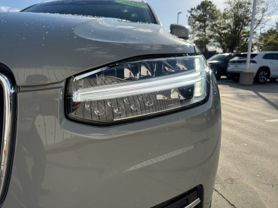 Used 2025 Volvo XC90 B5 Core image 26