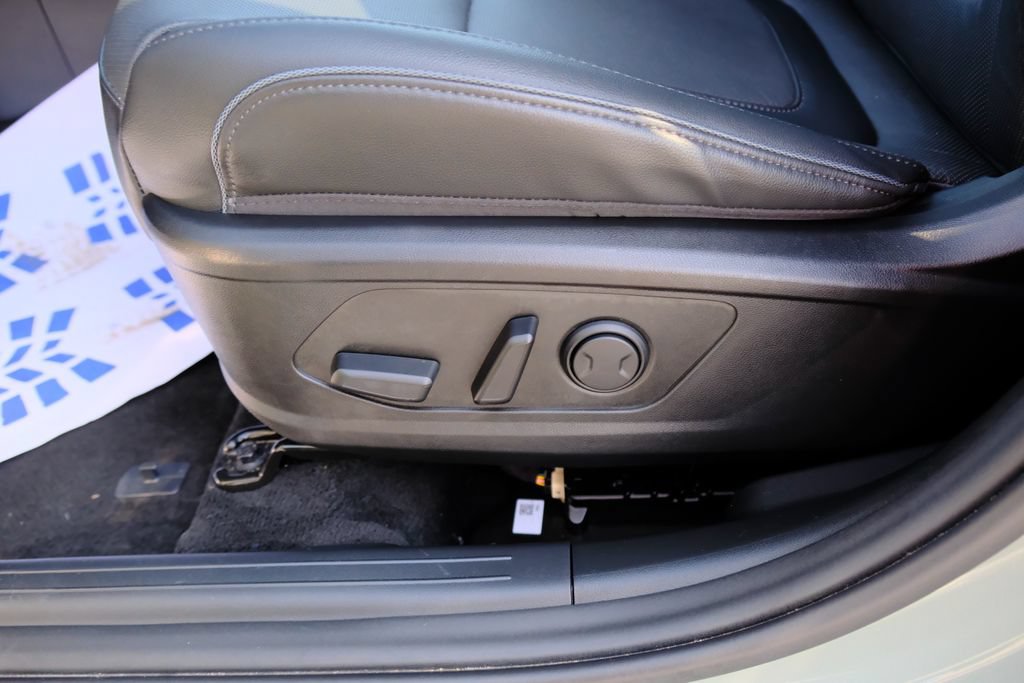 Used 2024 Hyundai Santa Cruz Limited AWD/4WD image 16