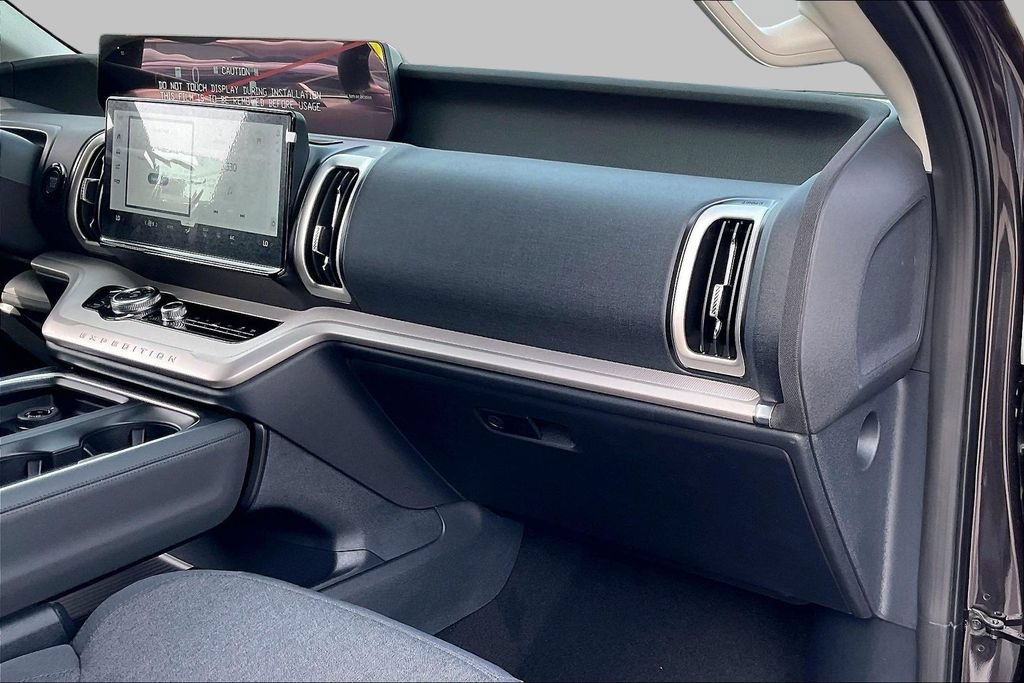 New 2027 Ford Expedition Active RWD image 27