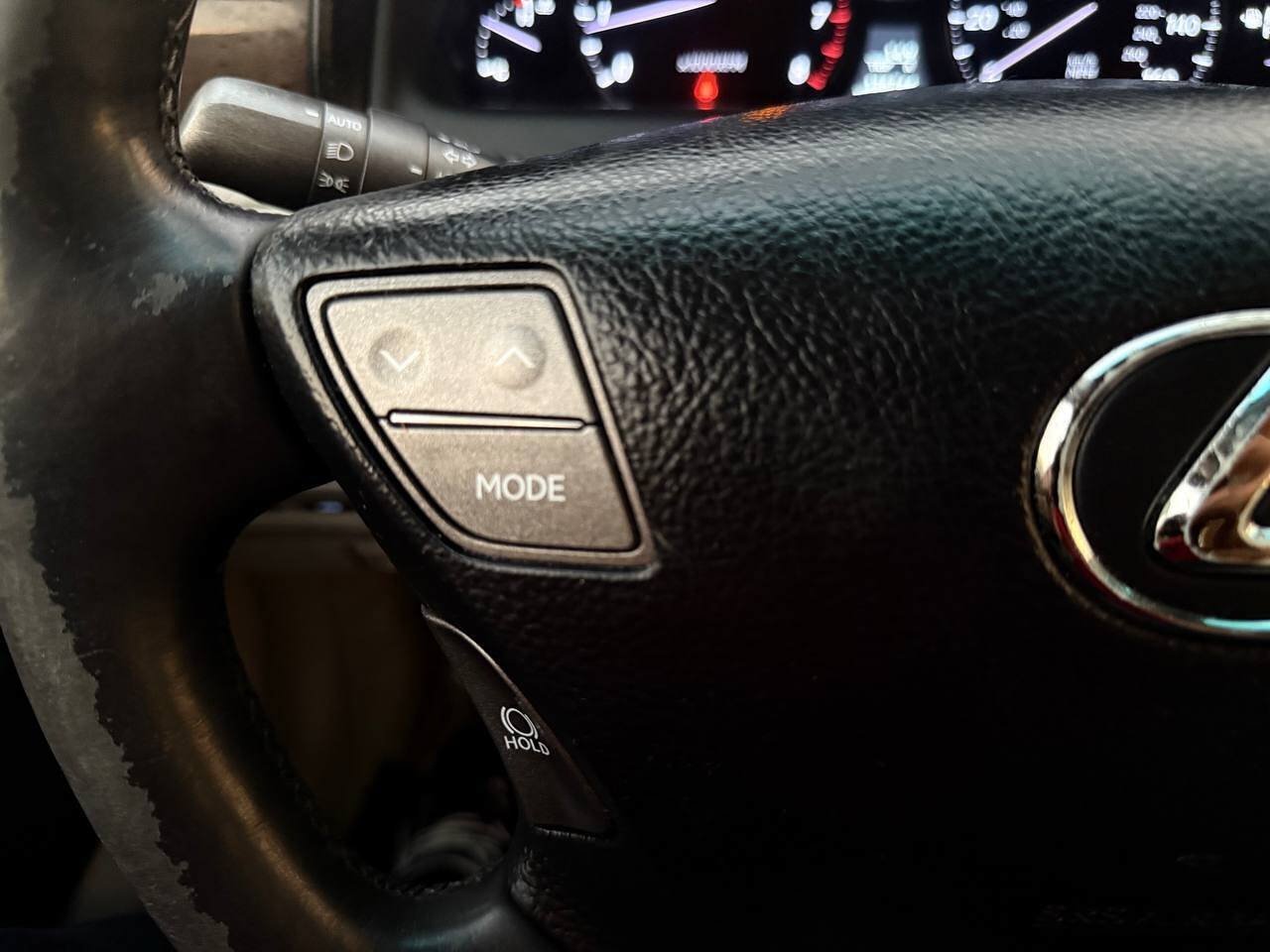 Used 2010 Lexus LS 460 AWD w/ Luxury Value Edition image 31