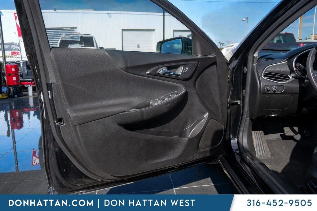 Used 2024 Chevrolet Malibu LT image 13
