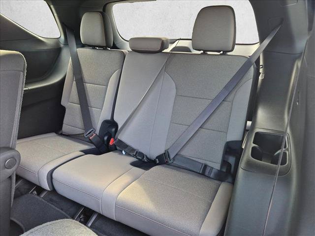 Used 2025 Chevrolet Traverse LT FWD image 20