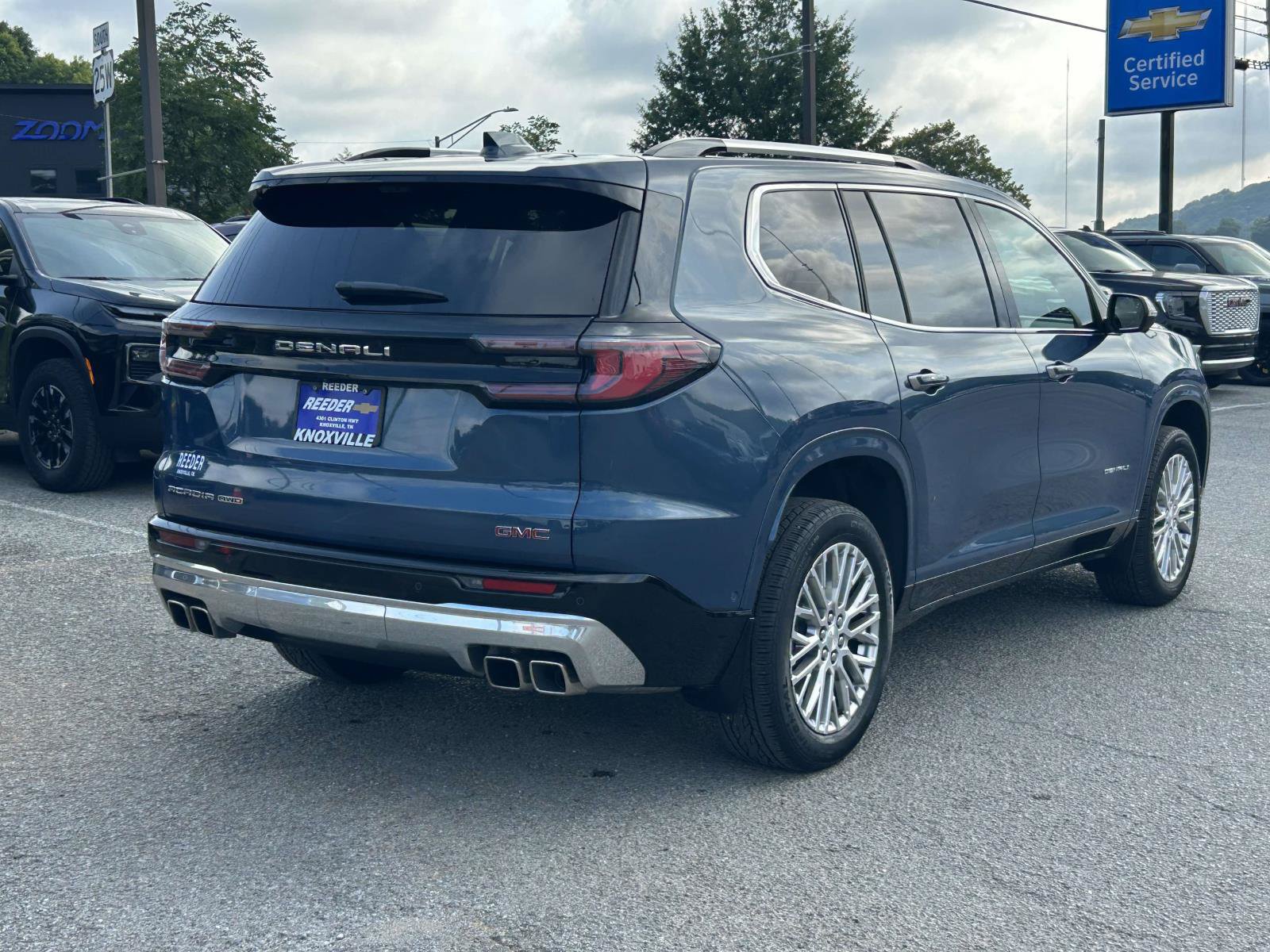 Used 2026 GMC Acadia Denali w/ Super Cruise Package AWD/4WD image 5