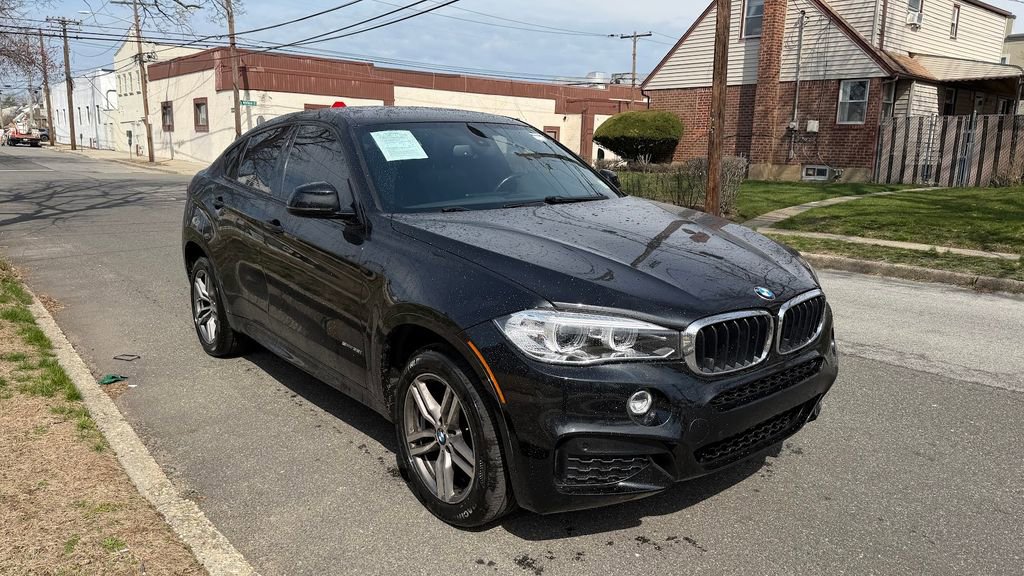 Used 2018 BMW X6 sDrive35i w/ M Sport Package RWD image 4