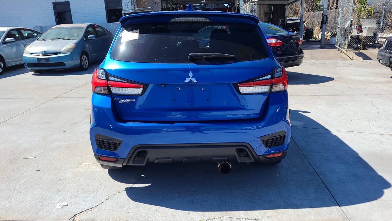 Used 2020 Mitsubishi Outlander Sport Black Edition FWD image 8
