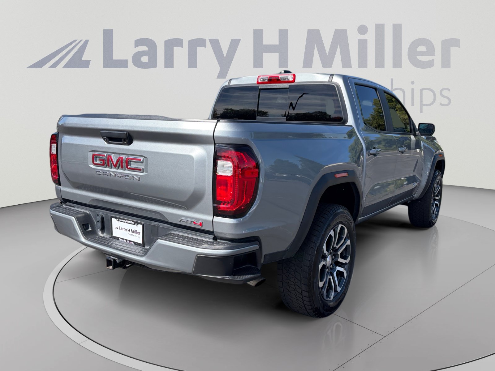 Used 2023 GMC Canyon AT4 w/ LPO, Skid Plate Package AWD/4WD image 5