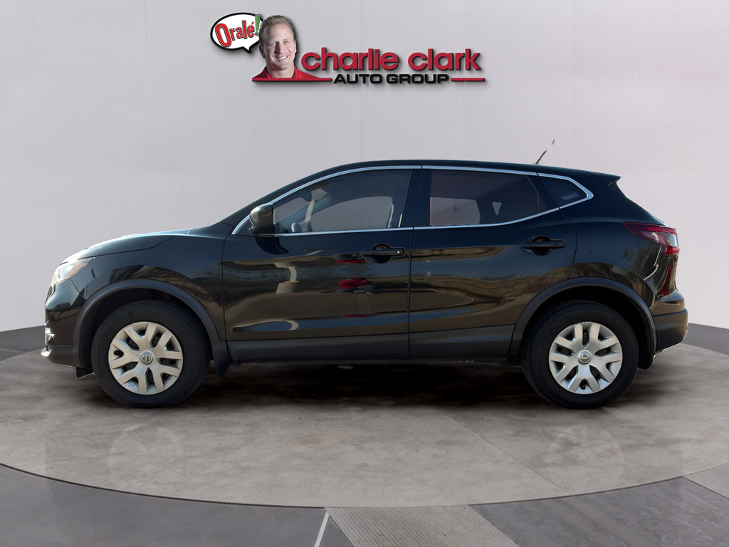 Used 2020 Nissan Rogue Sport S FWD image 2