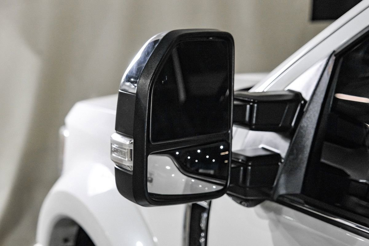 Used 2021 Ford F450 Platinum w/ FX4 Off-Road Package image 42