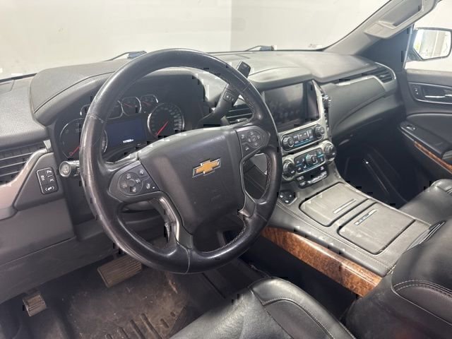 Used 2020 Chevrolet Suburban Premier RWD image 13