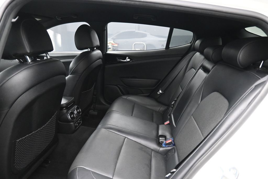 Used 2022 Kia Stinger GT-Line RWD image 21