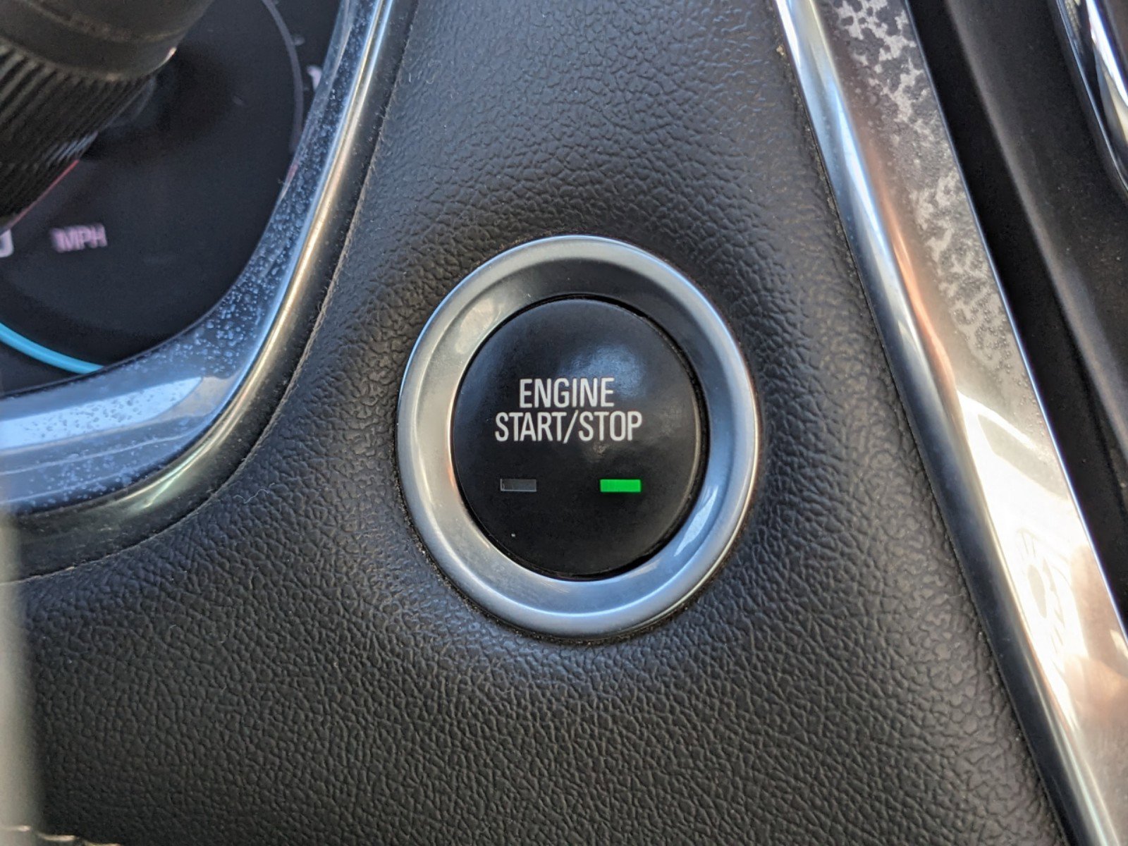 Used 2022 Chevrolet Traverse LT w/ LT Premium Package image 32