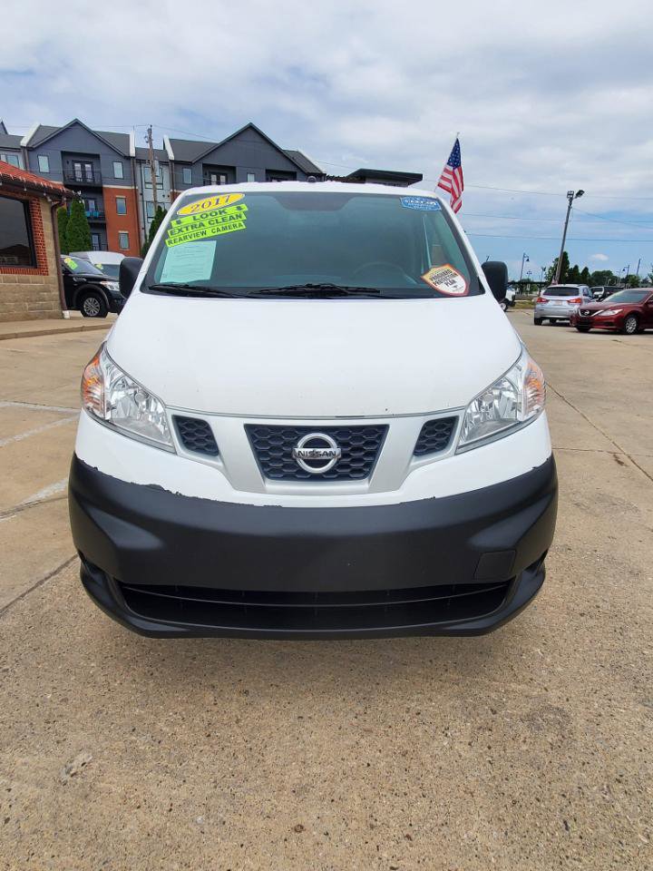 Used 2017 Nissan NV200 S w/ Cruise Control Package image 2