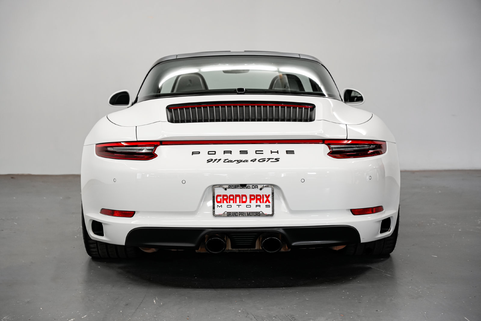 Used 2019 Porsche 911 Targa 4 GTS w/ GTS Interior Package AWD/4WD image 5