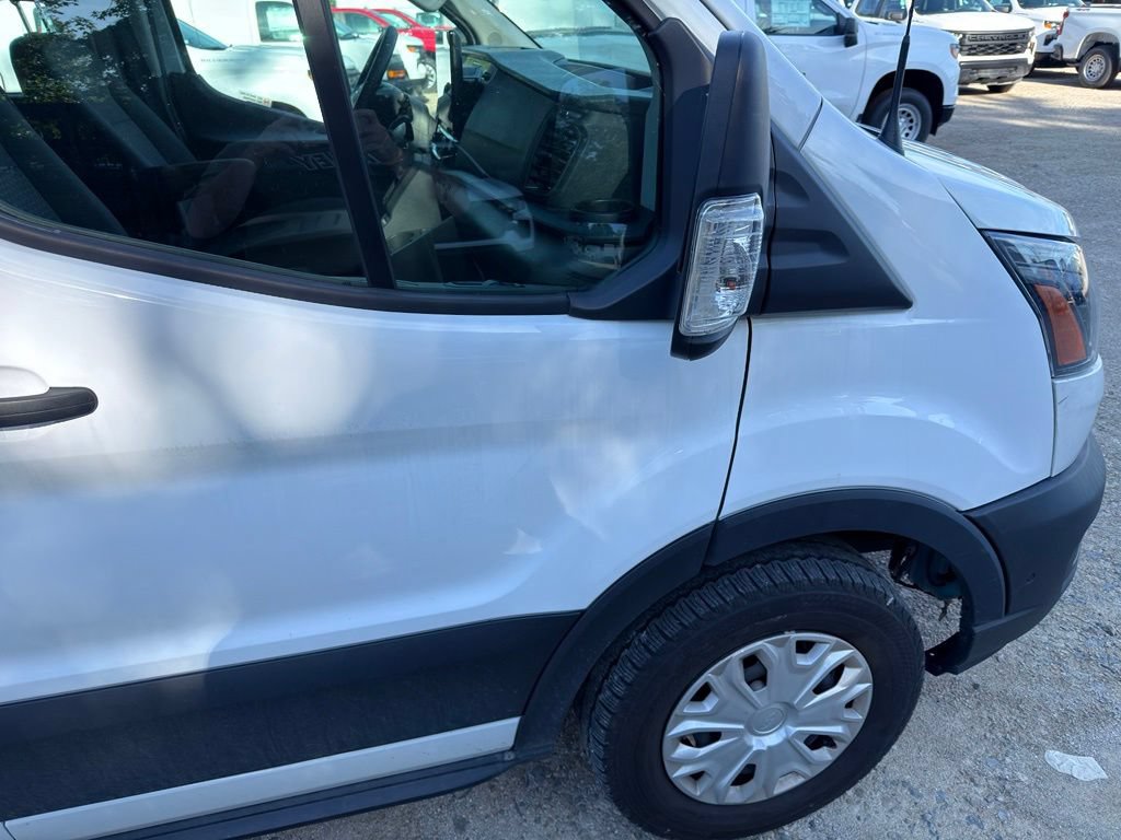 Used 2024 Ford Transit 350 XLT RWD image 4