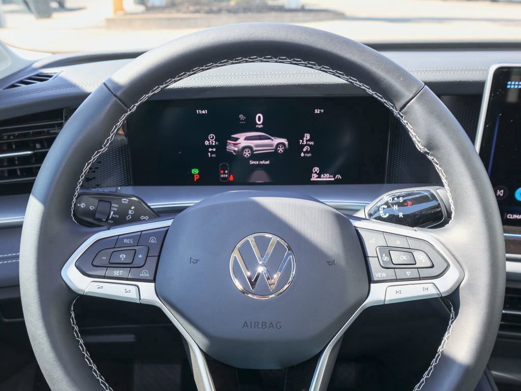 New 2026 Volkswagen Tiguan SE image 22