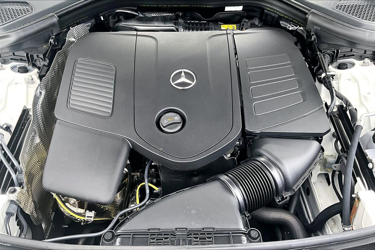 Used 2026 Mercedes-Benz GLC 300 4MATIC image 33