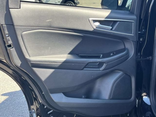 Used 2019 Ford Edge SEL w/ Equipment Group 201A AWD/4WD image 16