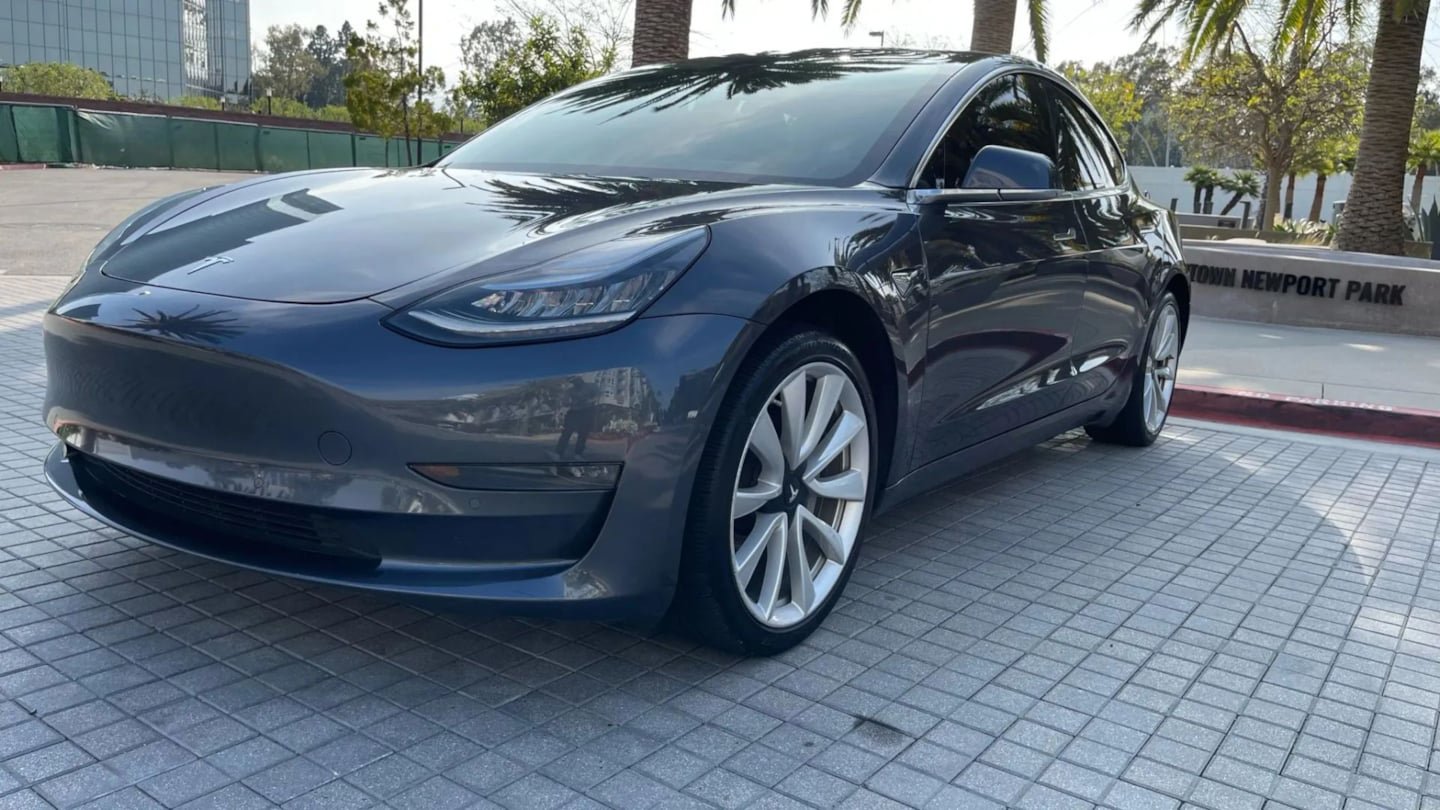 Used 2019 Tesla Model 3 Standard Range Plus RWD image 2