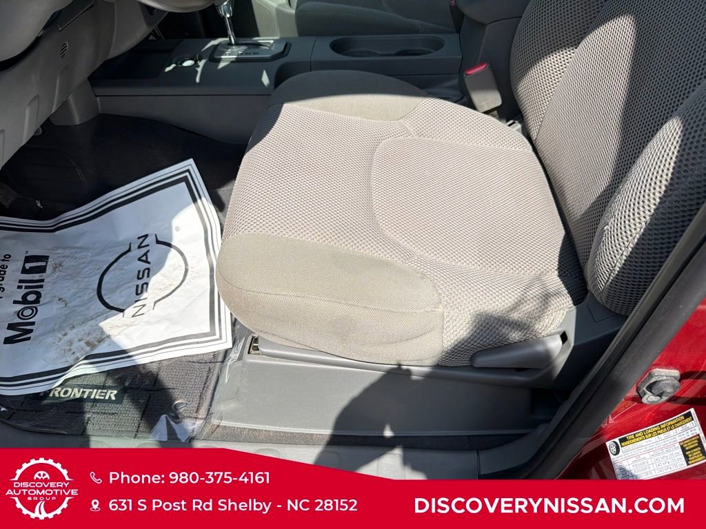 Certified 2021 Nissan Frontier SV image 12